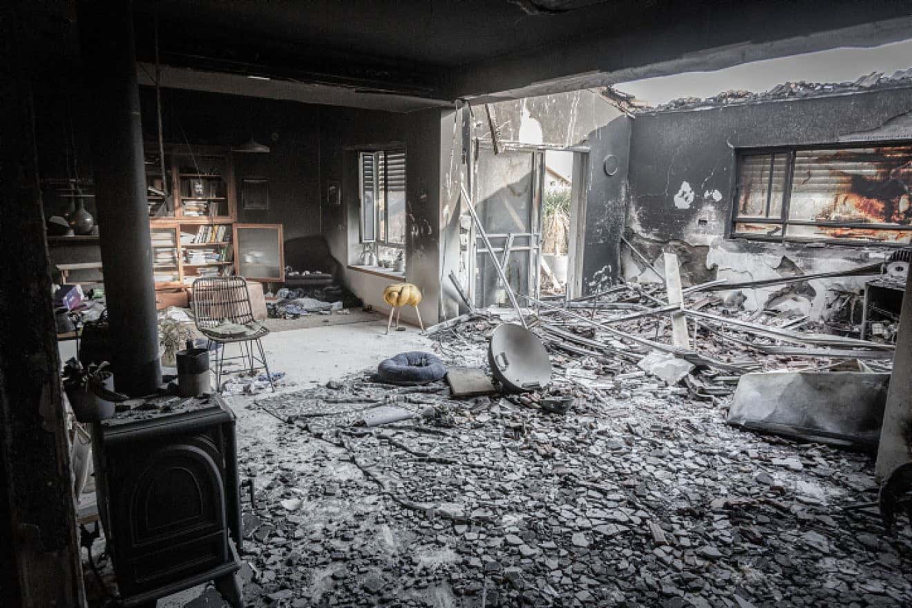 Kibbutz Be'eri after the Oct. 7 Hamas terrorist attack, Oct. 25, 2023. Photo by Edi Israel/Flash90.