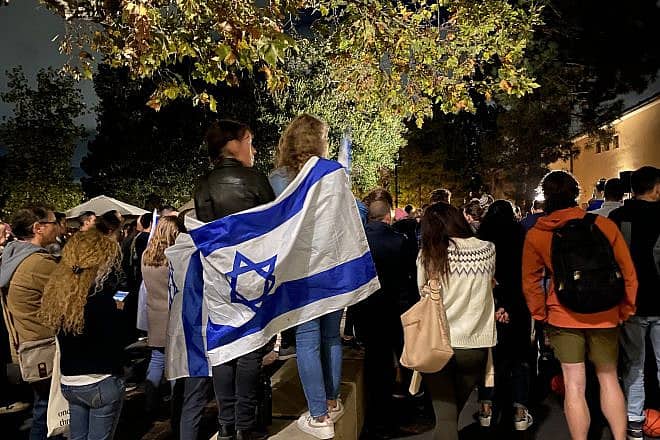 A pro-Israel rally at Stanford University in Palo Alto, Calif., on Oct. 10, 2023. Credit: Suiren2022 via Wikimedia Commons.