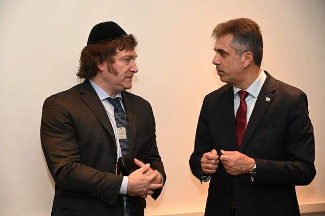 Argentina’s newly elected President Javier Milei (left) with Israeli Foreign Minister Eli Cohen in Buenos Aires, Dec. 9, 2023. Photo by Andrew Kramanczewski/MFA.