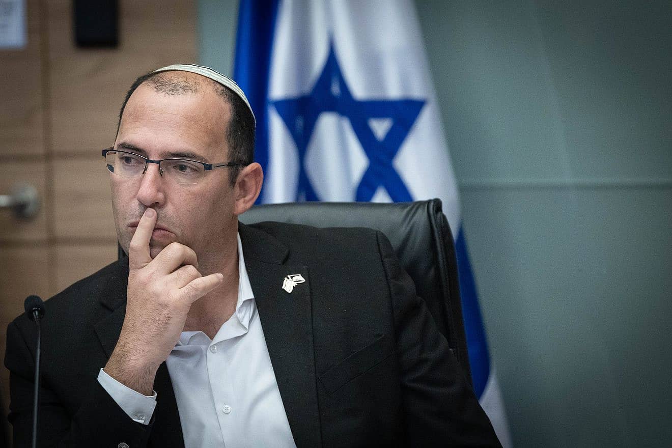 Israeli lawmaker Simcha Rotman leads a committee meeting in the Knesset in Jerusalem, Nov. 27, 2023. Photo by Chaim Goldberg/Flash90.