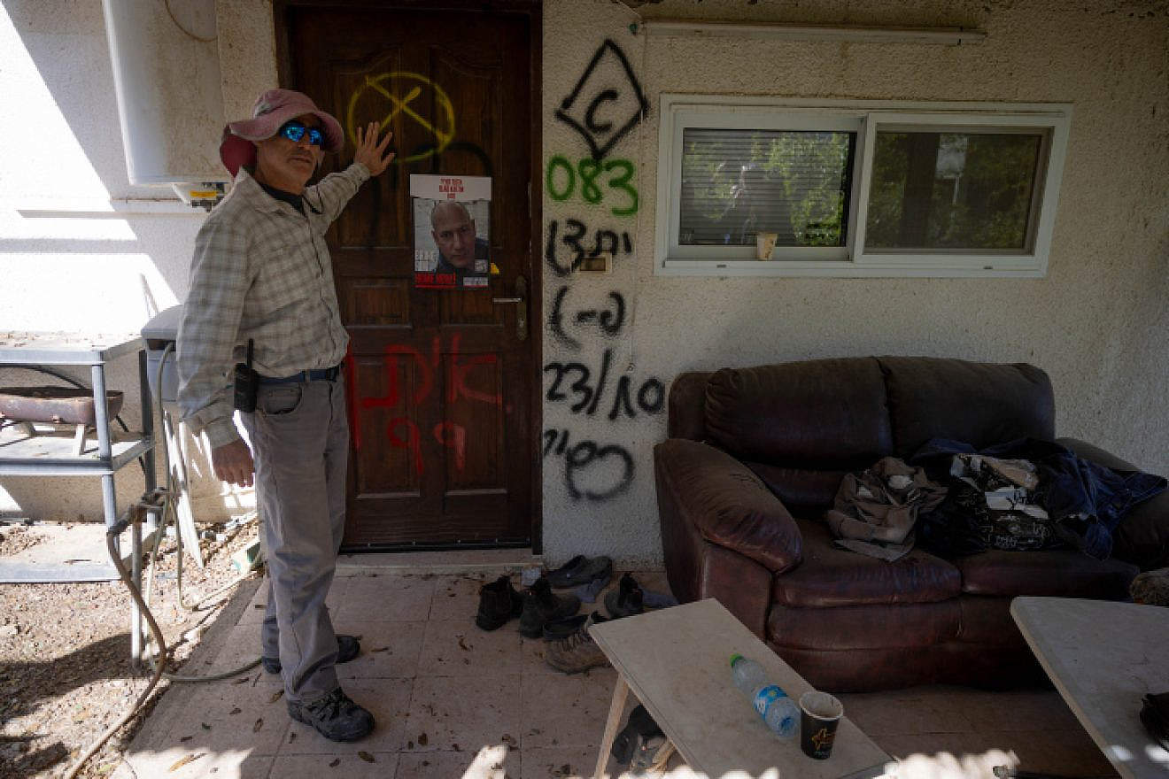 Destruction caused by Hamas terrorists on Oct. 7 in Kibbutz Nir Oz, Nov. 21, 2023. Photo by Chaim Goldberg/Flash90.
