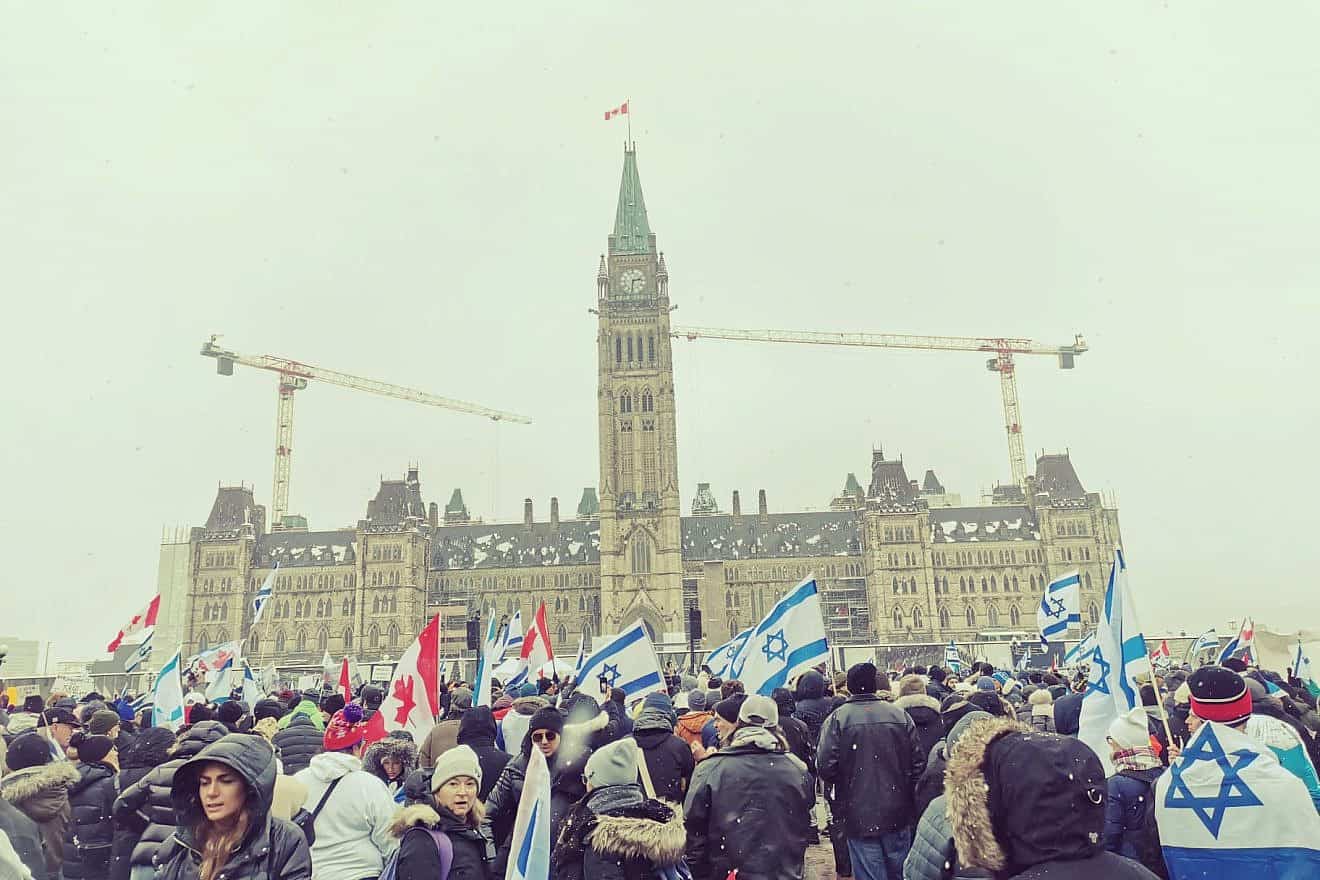 An estimated 20,000 attended an Israel solidarity rally on Parliament Hill in Ottawa on Dec. 4, 2023. Photo by Robert Walker.