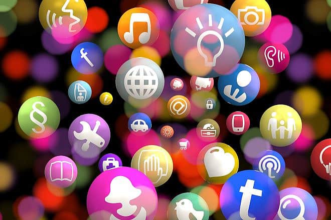 Social media, apps. Credit: Credit: Gerd Altmann/Pixabay.