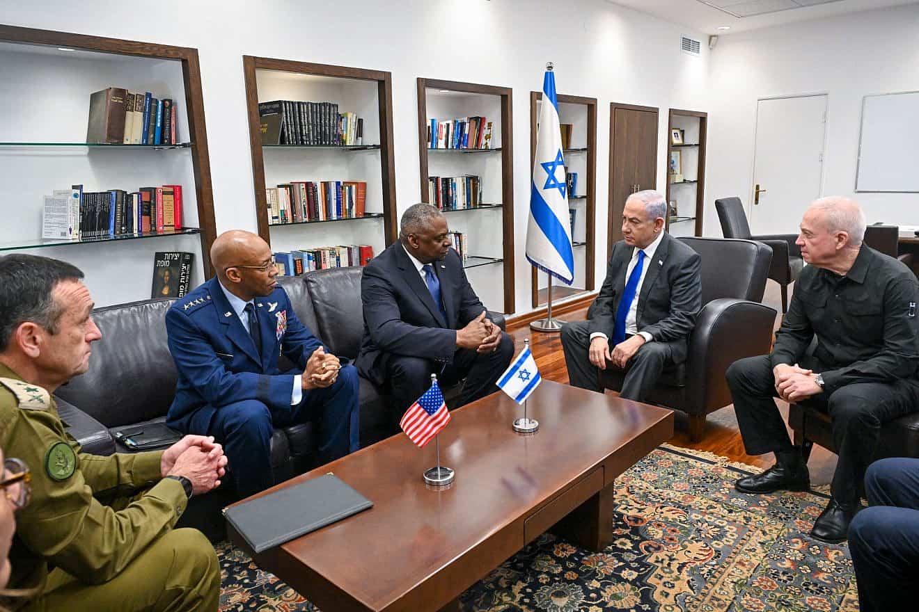 Pictured L-R: IDF Chief of Staff Lt. Gen. Herzi Halevi, U.S. Chairman of the Joint Chiefs of Staff Gen. Charles Q. Brown Jr., U.S. Defense Secretary Lloyd Austin, Israeli Prime Minister Benjamin Netanyahu, and Israeli Defense Minister Yoav Gallant discuss the ongoing war in Tel Aviv on Dec. 18, 2023. Photo by Kobi Gideon/GPO.