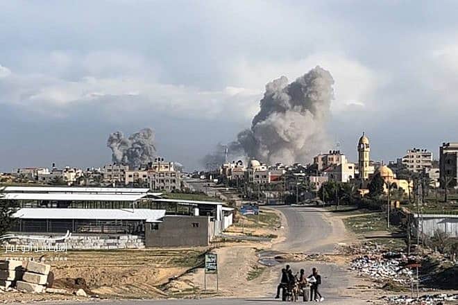 An IDF attack in the center of Khan Yunis, the central Gaza Strip, Jan. 31, 2024. Source: Shehab/X.