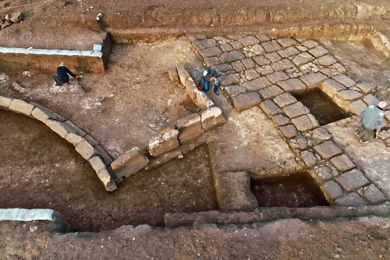 The Israel Antiquities Authority excavation at Megiddo. Photo by Emil Aladjem, Israel Antiquities Authority.