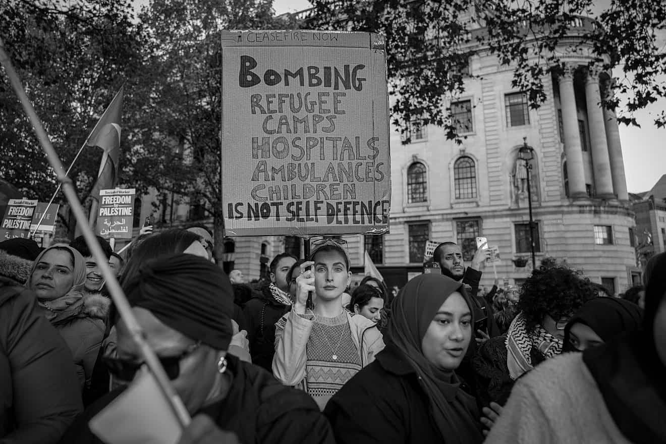 A pro-Palestinian protest in London, a week after Hamas murdered 1,200 people in southern Israel and took more than 250 others hostage into the Gaza Strip, on Nov. 4, 2023. Credit: Alisdare Hickson/Flickr via Wikimedia Commons.