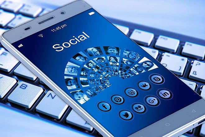 Social media. Credit: Gerd Altmann/Pixabay.