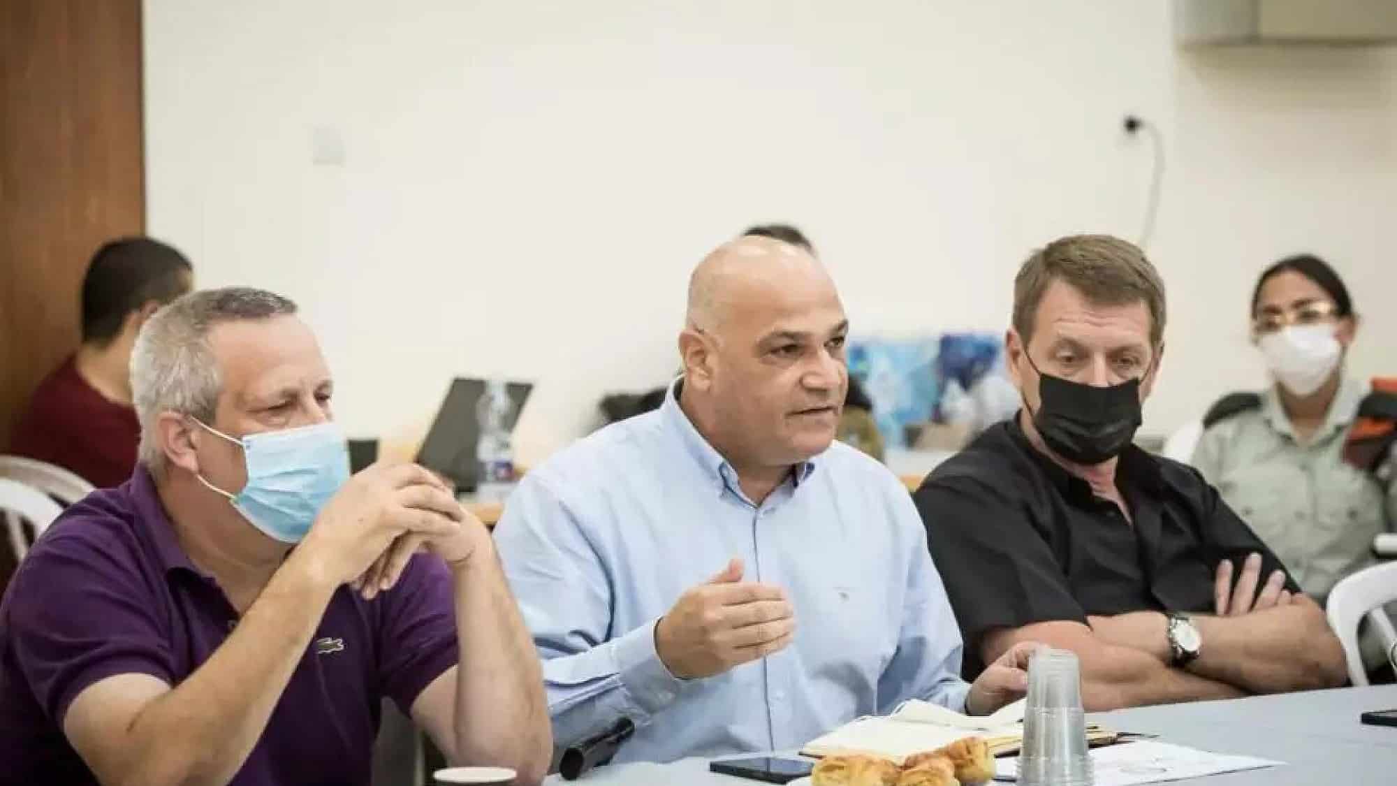 National Emergency Management Authority head Yoram Laredo (center). Credit: Israeli Ministry of Defense.