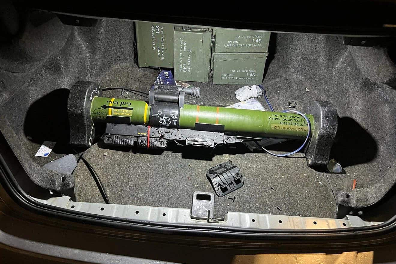 The MATADOR anti-tank missile and its shoulder-mounted launcher found in the vehicle of a suspected weapons smuggler in northern Israel, Feb. 16, 2024. Credit: Israel Police.