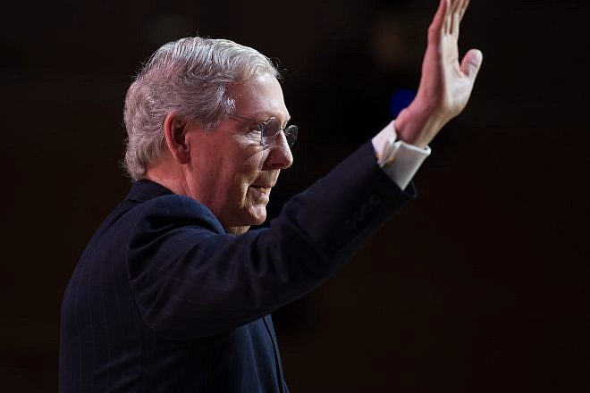Sen. Mitch McConnell (R-Ky.) speaks at the Conservative Political Action Conference (CPAC) on March 6, 2014. Credit: Christopher Halloran/Shutterstock.