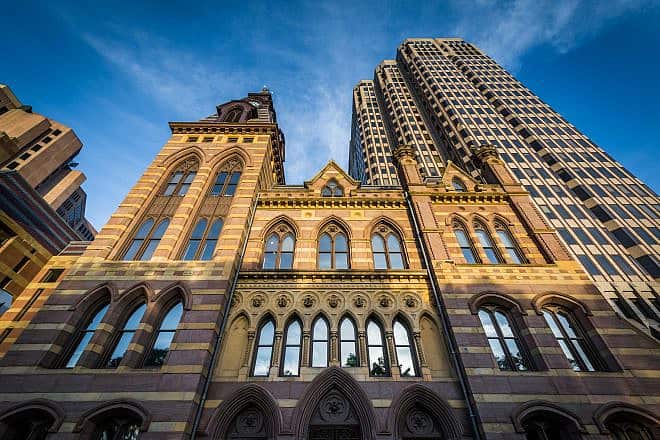 City Hall and the Connecticut Financial Center, in downtown New Haven, Conn. Credit: Jon Bilous/Shutterstock.