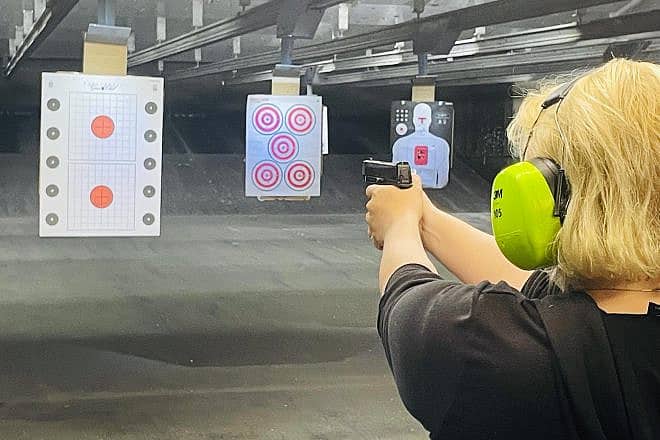 Jewish women in Arizona practice their shooting skills. Photo by Masada Siegel.
