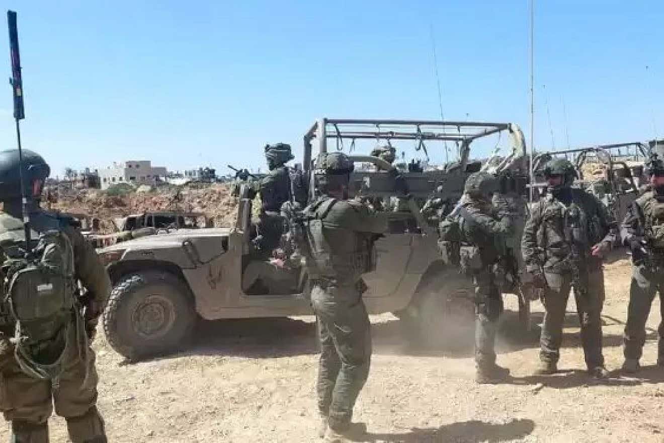 Troops from the IDF’s Battalion 77 in Khan Yunis, the southern Gaza Strip. Photo by Neta Bar.