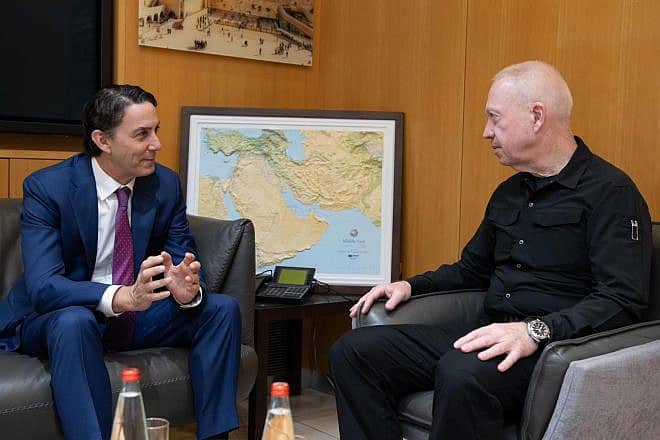 U.S. envoy Amos Hochstein (left) meets with Israeli Defense Minister Yoav Gallant at the Kirya military headquarters in Tel Aviv. Photo by Shachar Yurman/Defense Ministry.