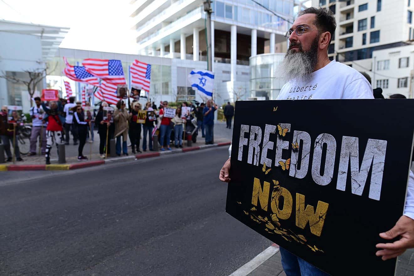 Israelis call for the release of hostages being held by Hamas in Gaza, outside a meeting of Prime Minister Benjamin Netanyahu and Secretary of State Antony Blinken in Tel Aviv, March 22, 2024. Photo by Tomer Neuberg/Flash90.