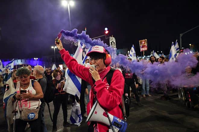 An anti-government protest outside the Israeli parliament in Jerusalem, March 31, 2024. Photo by Yonatan Sindel/Flash90.