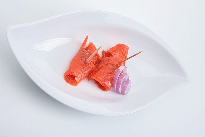 Lox on a plate. Credit: White Session/Pixabay.
