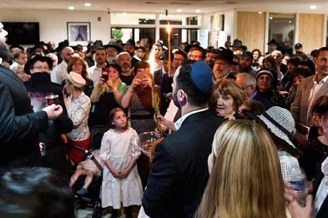 Participants at a former Russian-Jewish Shabbaton. Credit: Courtesy.