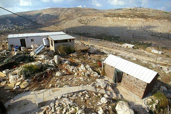 The community of Givat Ronen in Samaria, Oct. 25, 2006. Photo by Olivier Fitoussi/Flash90.