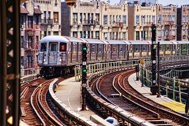 A subway in New York City. Credit: schaerfsystem/Pixabay.