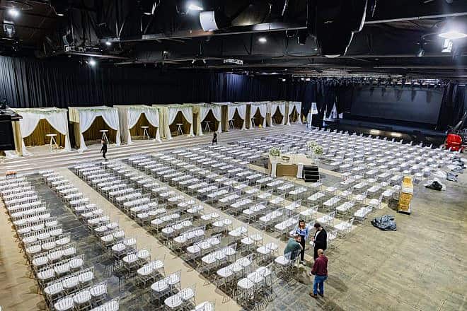 Preparations for the mass wedding at the Tel Aviv Port, March 5, 2024. Photo by Haim Toito.