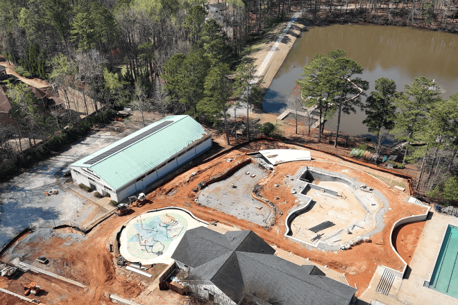 Construction of the new Zalik Outdoor Aquatic Center, featuring three pools—the Dinerman Medeiros Pool, the Samsky Pool, the Alterman Pool—and also the Barbara and Ed Mendel Splash Park. Credit: Courtesy of MJCCA.
