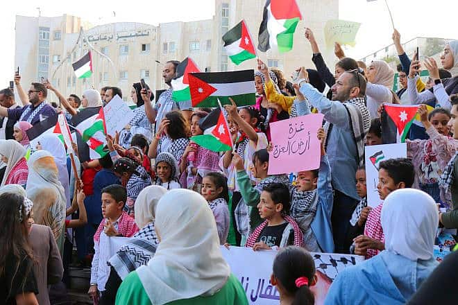 Jordanians rally in Amman in solidarity with Hamas and the Palestinians, Oct. 18, 2023. Photo by Omar al-Hyari/Shutterstock.