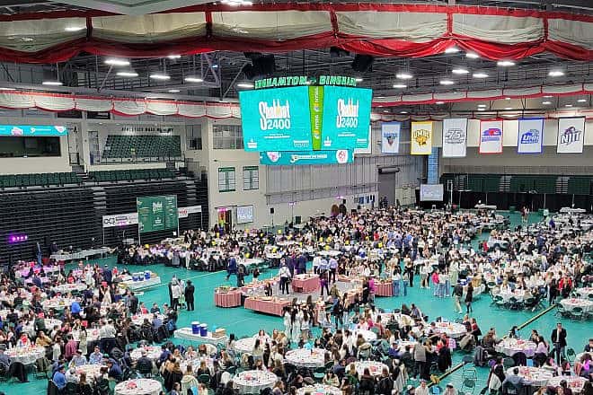 Thousands of Binghamton University students celebrated Shabbat with food, song and prayers for the Israeli hostages still being held in the Gaza Strip since Oct. 7, 2023 in a photo taken before the start of Shabbat on April 5, 2024. Photo by S. Grossbaum/Chabad of Binghamton.