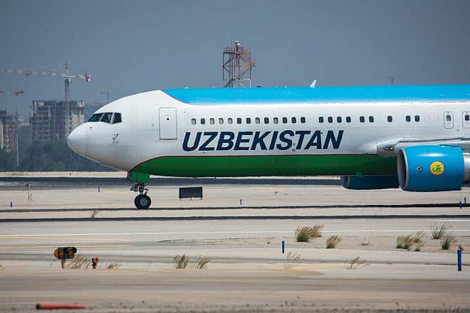 An Uzbekistan Airway flight takes off from Ben-Gurion Airport. July 22, 2019. Photo by Moshe Shai/Flash90.