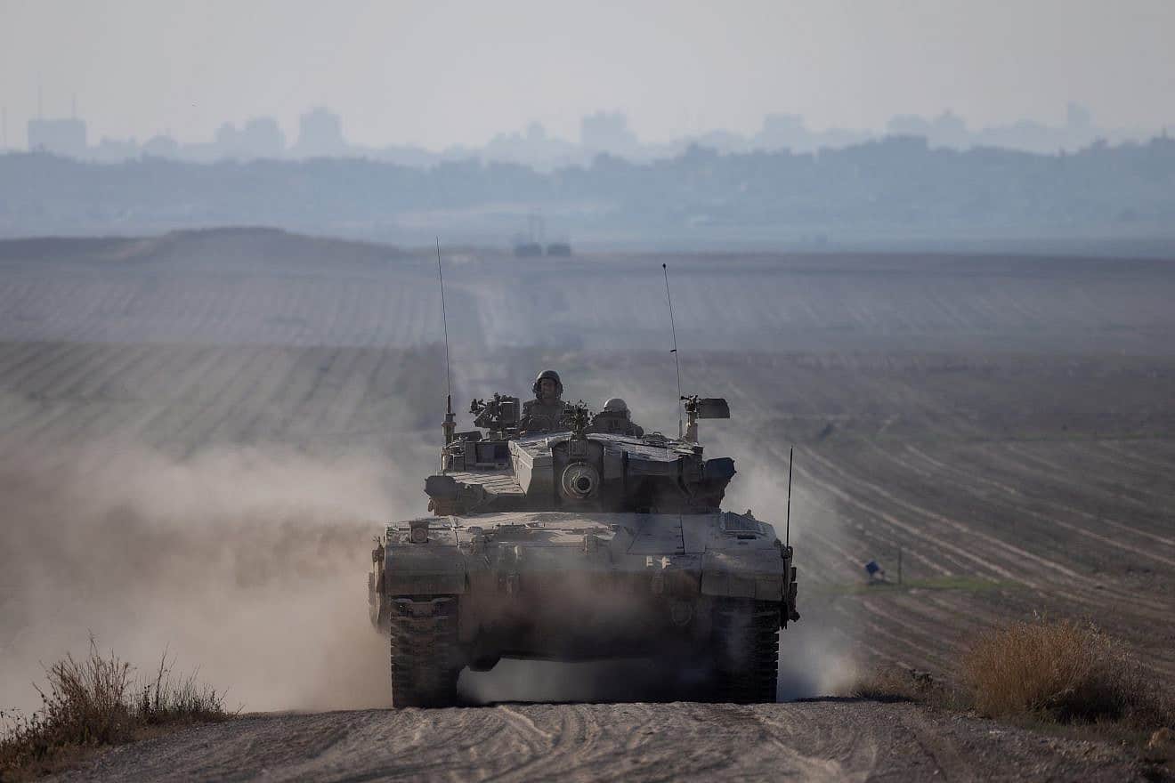An Israeli tank on the border with Gaza, April 7, 2024. Photo by Chaim Goldberg/Flash90.