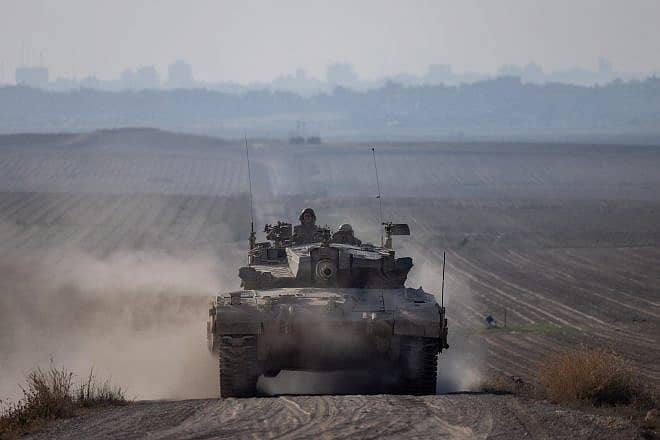 An Israeli tank on the border with Gaza, April 7, 2024. Photo by Chaim Goldberg/Flash90.