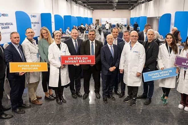 The MedEx event in Paris provided a comprehensive platform for potential immigrants to engage directly with representatives from Israeli healthcare institution, March 31, 2024. Photo by Shahar Azran.