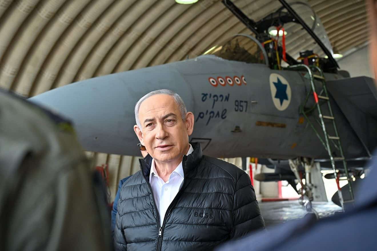 Israeli Prime Minister Benjamin Netanyahu visits the Tel Nof Air Base, April 11, 2024. Photo by Kobi Gideon/GPO.