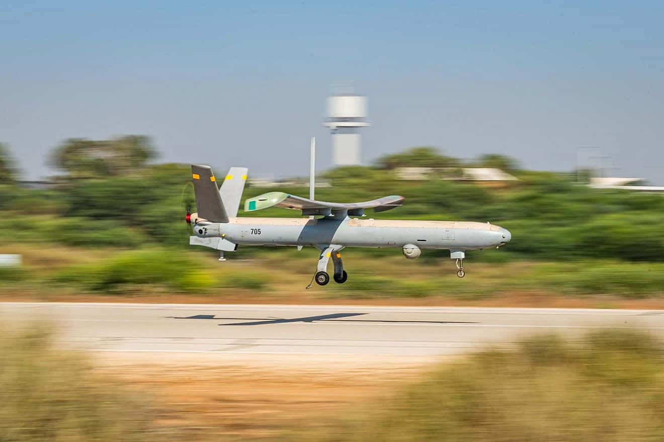 An Israeli Hermes 450 UAV. Source: Wikimedia Commons.