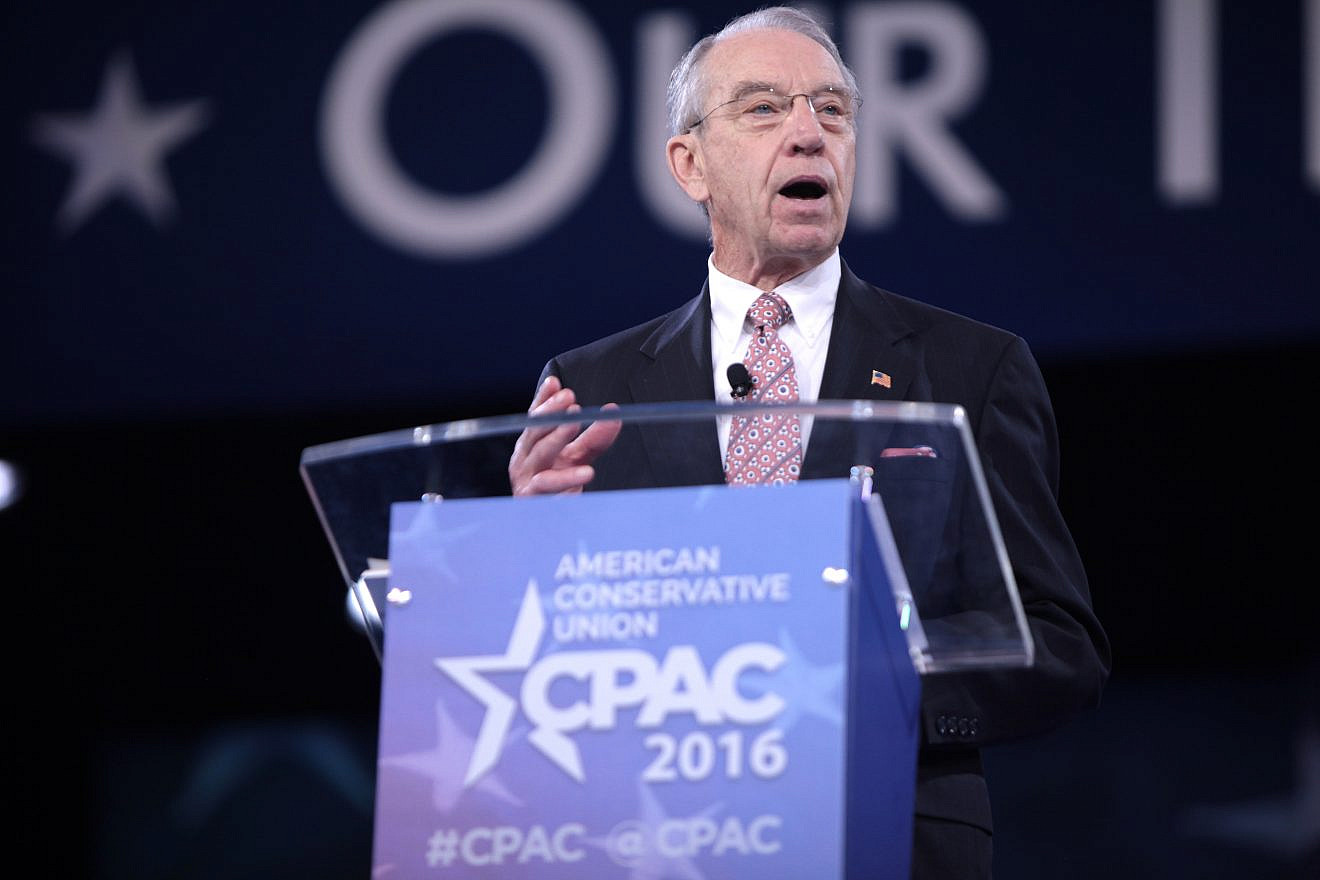Sen. Chuck Grassley (R-Iowa) speaks at the 2016 Conservative Political Action Conference (CPAC) in National Harbor, Md. Credit: Gage Skidmore via Creative Commons.
