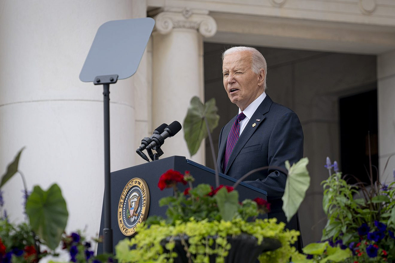 U.S. President Joe Biden speaks at the National Memorial Day Observance at Arlington National Cemetery in Arlington, Va., May 27, 2024. Credit: Benjamin Applebaum/U.S. Department of Defense.