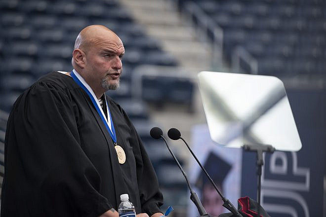 Sen. John Fetterman (D-Pa.) speaks at Yeshiva University's commencement ceremony in New York on May 29, 2024. Credit: Yeshiva University.