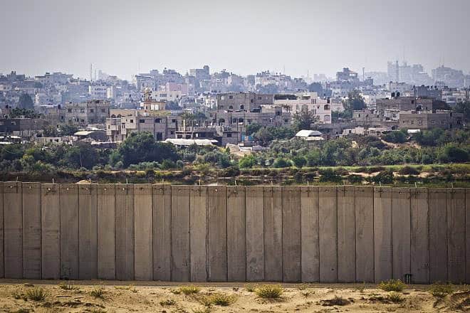 View of Beit Lahia in the northern Gaza Strip from the fence bordering the southern Israeli town of Netiv Ha'asara, Nov. 5, 2016. Photo by Doron Horowitz/Flash90.