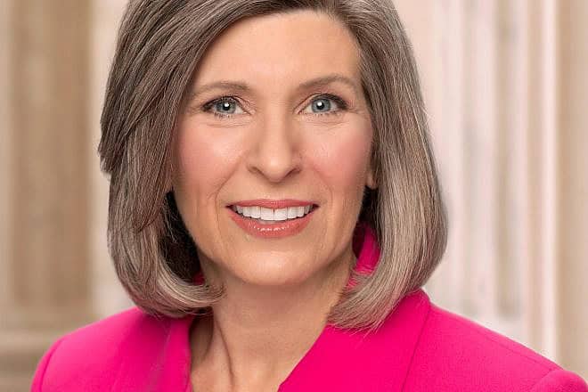 Sen. Joni Ernst (R-Iowa). Credit: U.S. Senate Official Portrait via Wikimedia Commons.