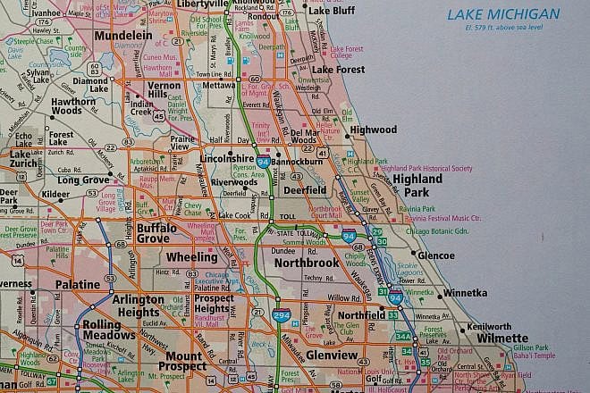 Map of the northern suburbs of Chicago, Illinois, including Park Ridge, Evanston, Glenview, Northbrook and Wilmette. Credit: MKPhoto12/Shutterstock.