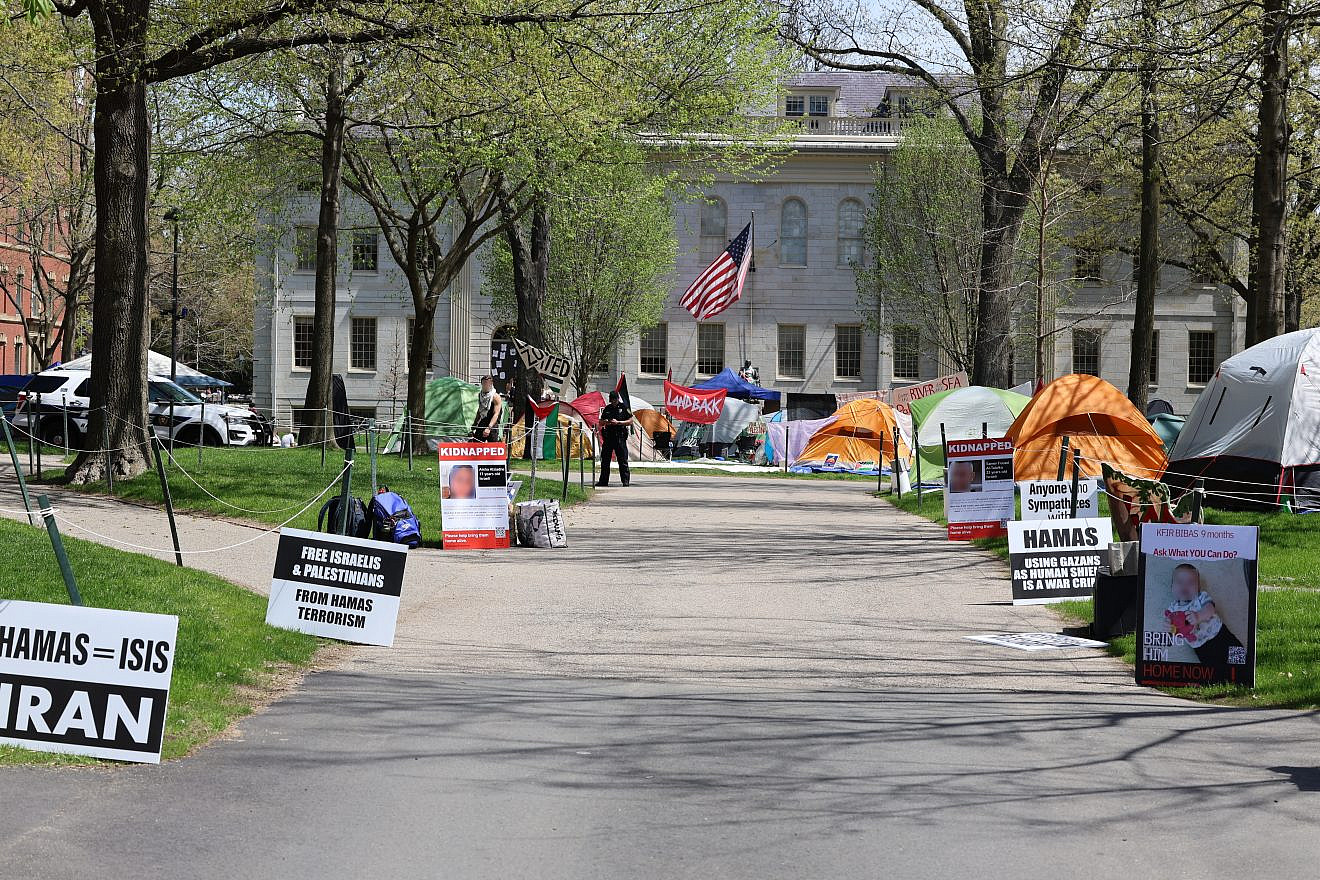 The Harvard University “Free Palestine Camp” that started in the spring semester, May 2, 2024. Credit: Dariusz Jemielniak (“Pundit”) via Wikimedia Commons.