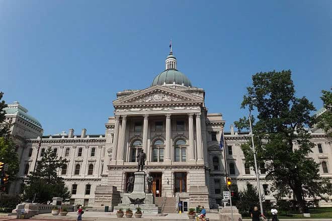 Statehouse in Indiana. Credit: Rosina Peixoto via Wikimedia Commons.
