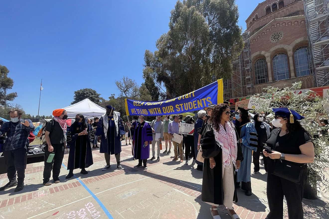 Faculty for Justice in Palestine at the Gaza solidarity encampment at the University of California, Los Angeles, one day before violent riots on campus, April 29, 2024. Credit: Noopur28 via Wikimedia Commons.