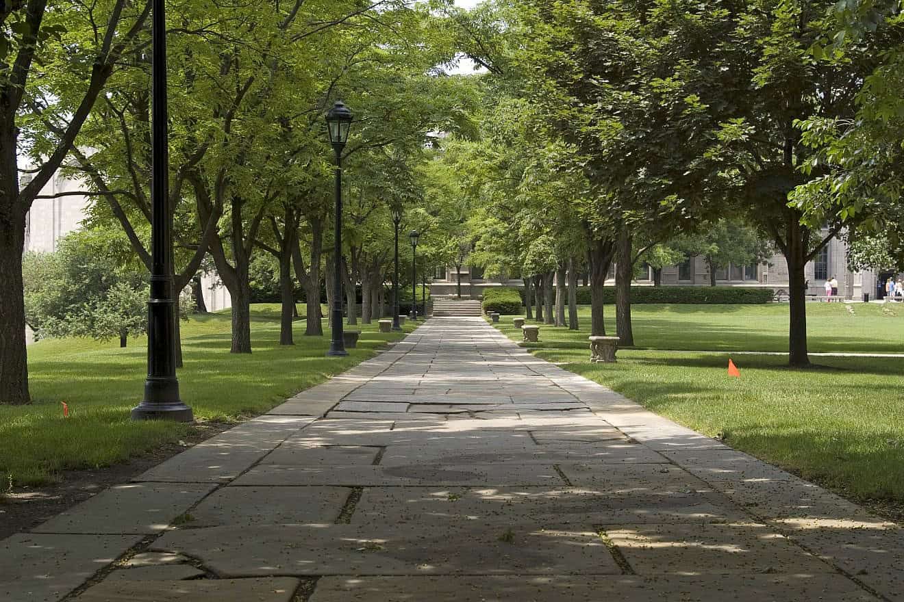 Varsity Walk at the University of Pittsburgh. Credit: Christopher Lancaster via Wikimedia Commons.