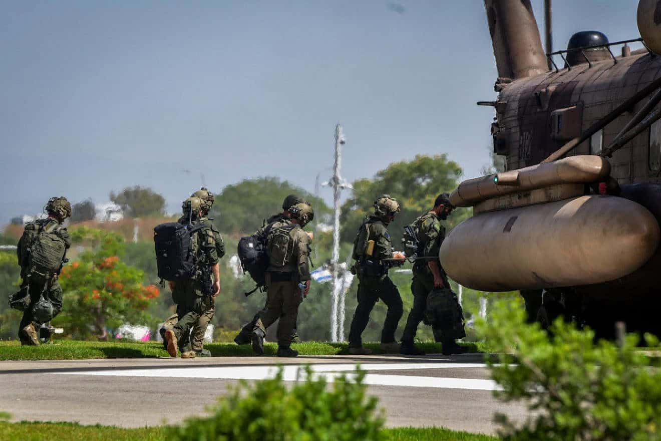 Israeli special forces who took part in the Nuseirat hostage rescue, at the Sheba Medical Center in Ramat Gan, June 8, 2024. Photo by Avshalom Sassoni.
