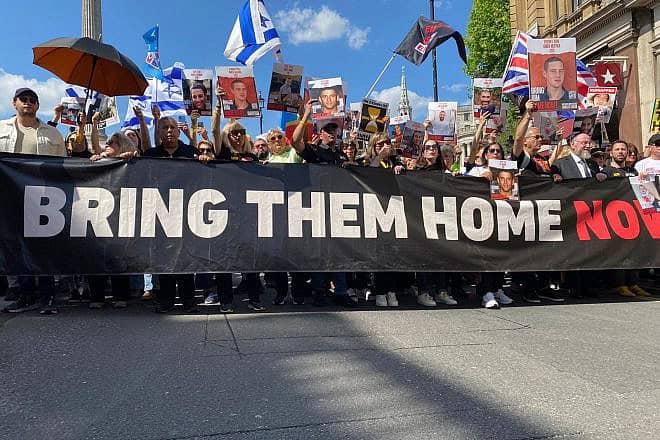 Tens of thousands of marchers in London called for the release of the hostages being held by Hamas in Gaza, June 2, 2024. Source: X/@DanielaGrudsky.