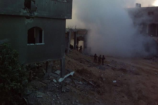 Josh Kurzer fighting with his reservist unit in Gaza. Credit: Courtesy.