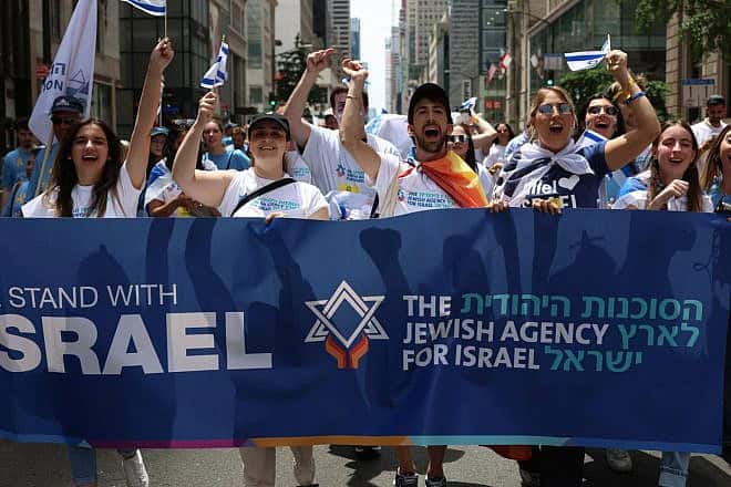 Jewish Agency for Israel emissaries seen at the Israel on Fifth Parade in New York City. Photo by Jennifer Roman.