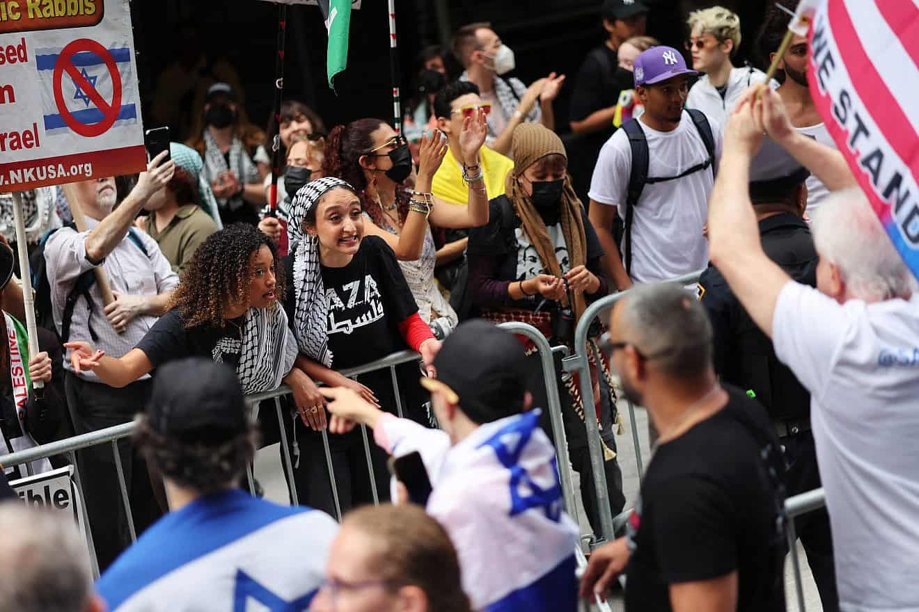 Pro-Israel protesters and pro-Palestine protesters gather during a rally against the Baruch College Hillel campus organization at Baruch College on June 5, 2024 in New York City. Photo by Michael M. Santiago/Getty Images.